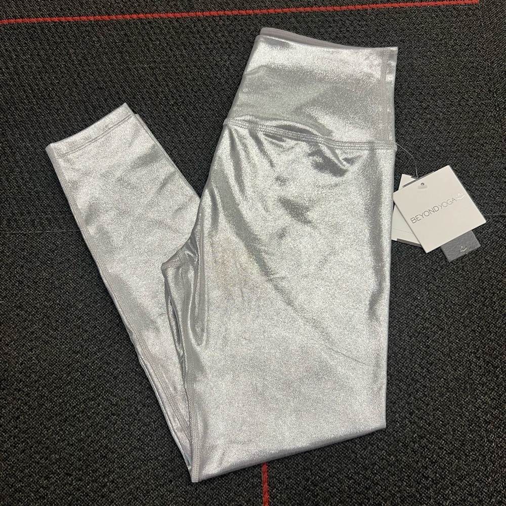 Beyond Yoga Liquid Silver High Waisted Midi Legging